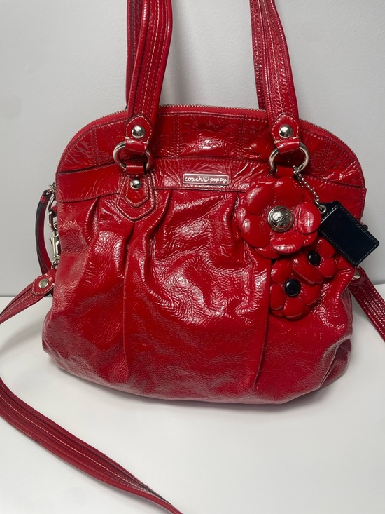 Coach Handbags - Coach Poppy RARE Flower Applique Patent Leather Bucket Bag